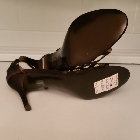 New Pelle Moda Ruby Black Strappy Heels - Picture 6 of 7